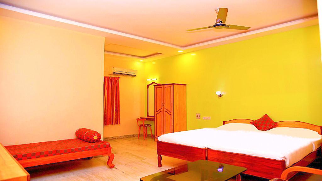 Sindhu Towers Hotel Vellore Eksteriør billede